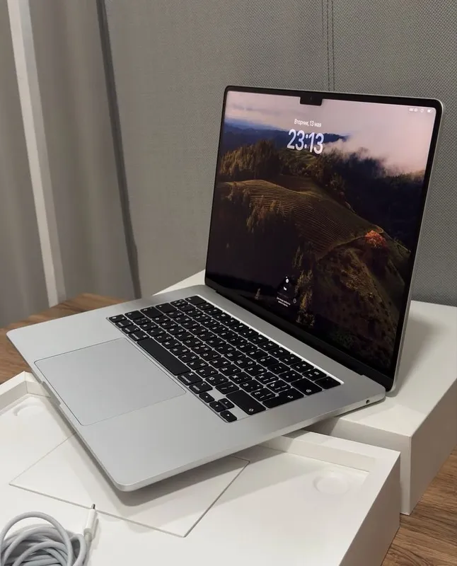 Apple MacBook Air M2 — фото 1
