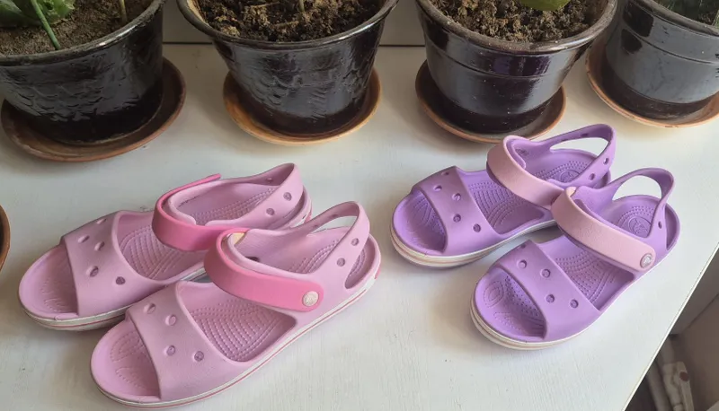 CROCS сандалии для девочки — фото 1