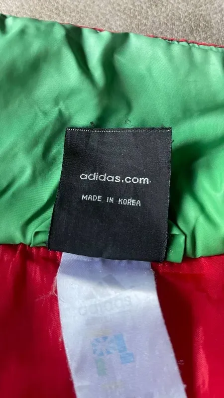 Adidas Equipment issiq shamol o‘tkazmaydigan kurtkasi 6 Adidas Equipment issiq shamol o‘tkazmaydigan kurtkasi 6