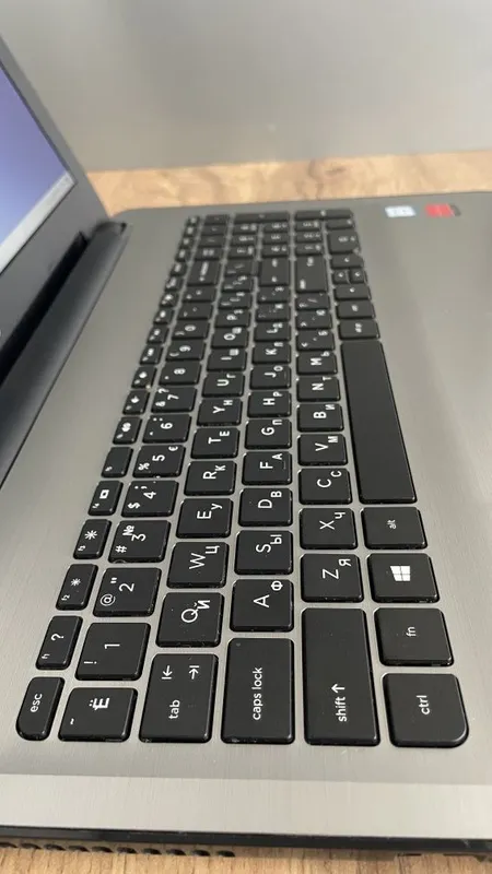 Noutbuk i7 8GB RAM 256GB SSD 2GB videokarta — фото 7