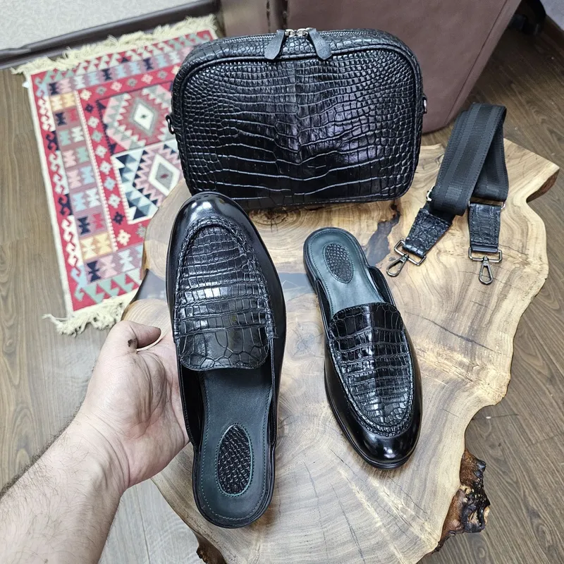 Эксклюзивный Комплект из кожи крокодила 1