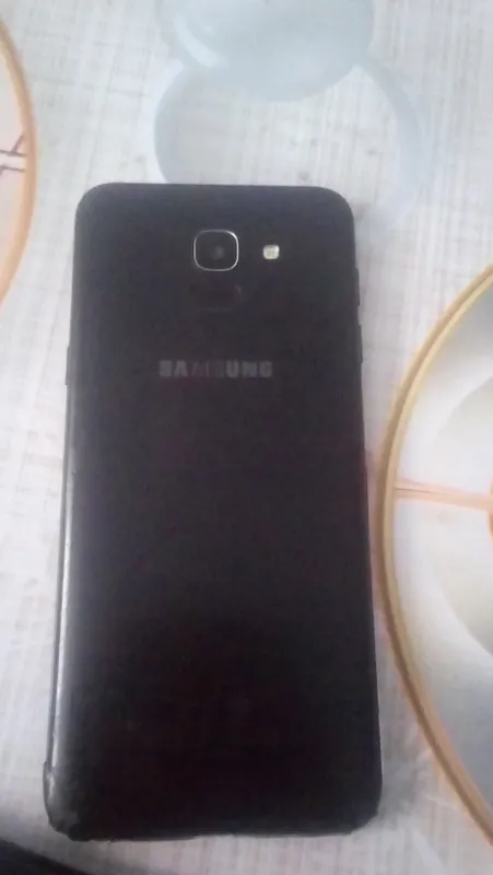 Samsung J6 — фото 2