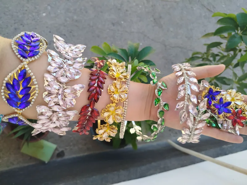 Kelin va qizlar uchun 6 talik diademali sarpa set — фото 2