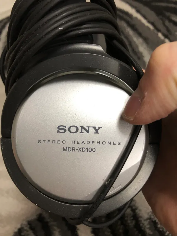 Наушники Sony 1 Наушники Sony 1