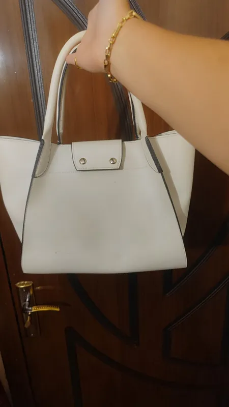 Белая фирменная сумка Celine