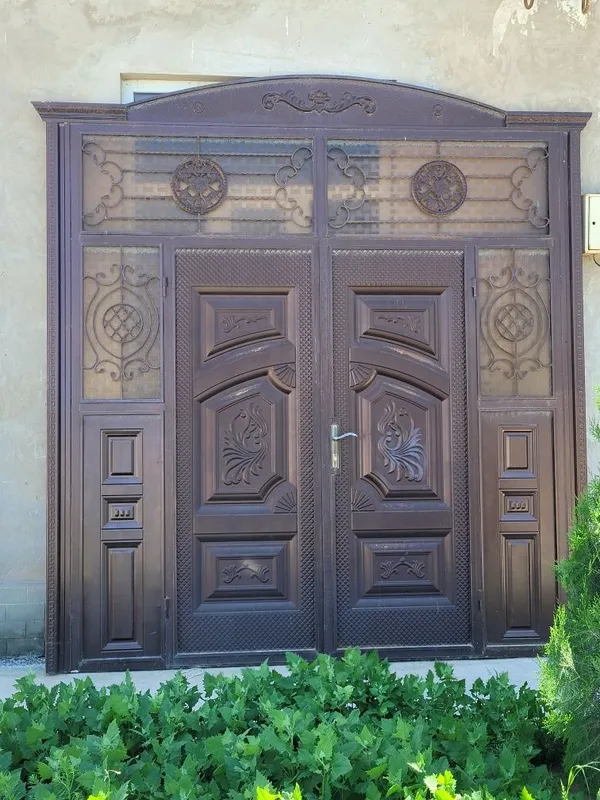 Temir darvoza sotiladi