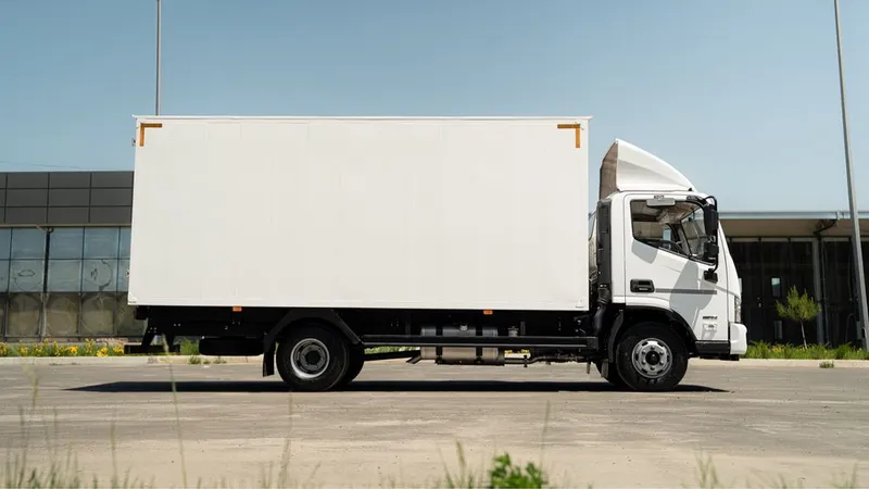 Foton Aumark S metal kuzov 3 Foton Aumark S metal kuzov 3