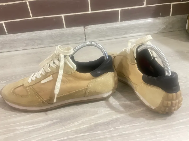 Zara krossovka 37