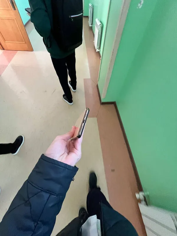 iPhone Xs J/A 64GB 6 iPhone Xs J/A 64GB 6