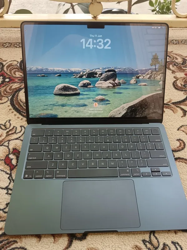 Macbook air m4 16/256