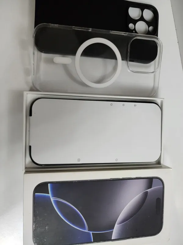 iPhone 16 Pro Black Titanium 128GB, holati 92% 6