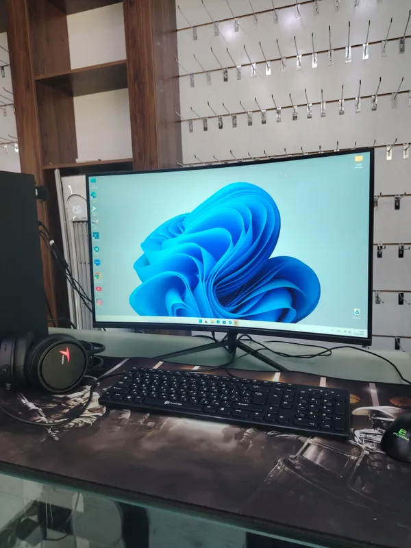 компьютер игровой i5 8/512 3 компьютер игровой i5 8/512 3