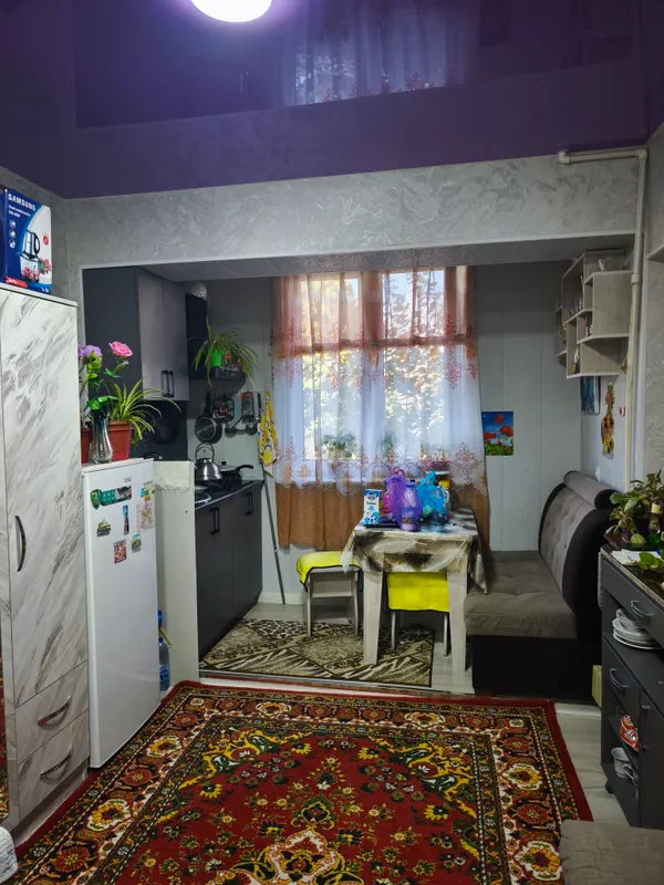 квартира 1 комната продаётся 8
