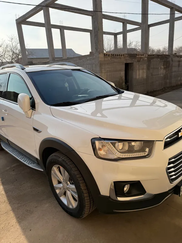 Chevrolet Captiva 4