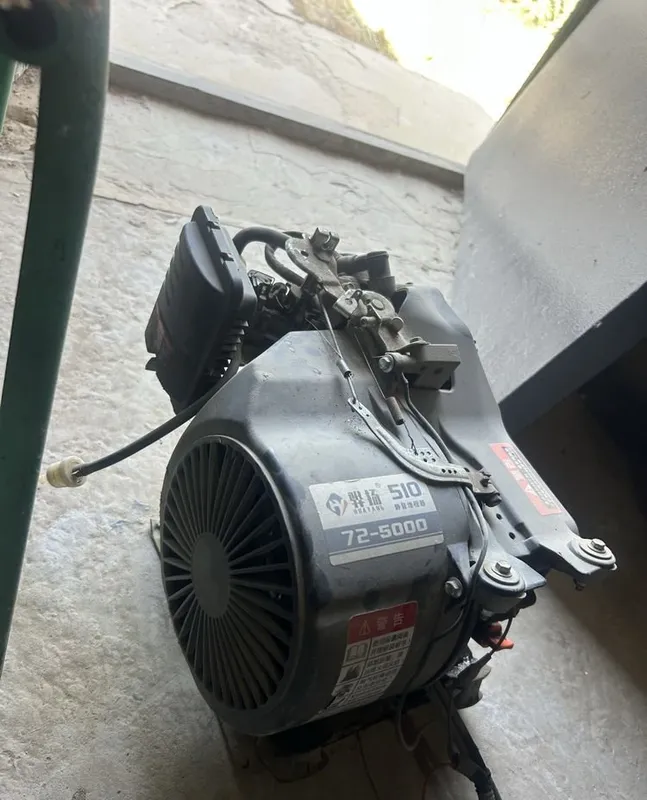 Generator (muravey) dvijok sotiladi 72v 3 Generator (muravey) dvijok sotiladi 72v 3