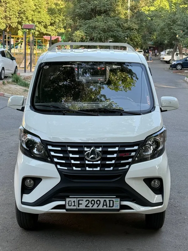 Срочно продаётся Changan 2025 года.
