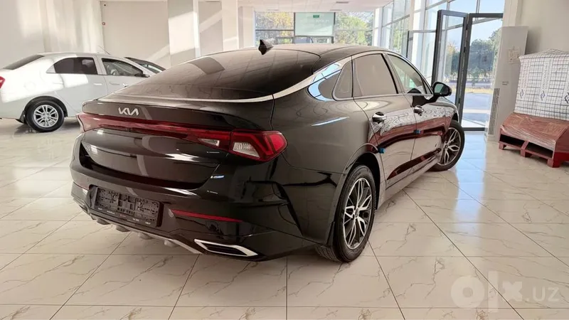 Kia K5 2023 yil ishlab chiqarilgan 6 Kia K5 2023 yil ishlab chiqarilgan 6
