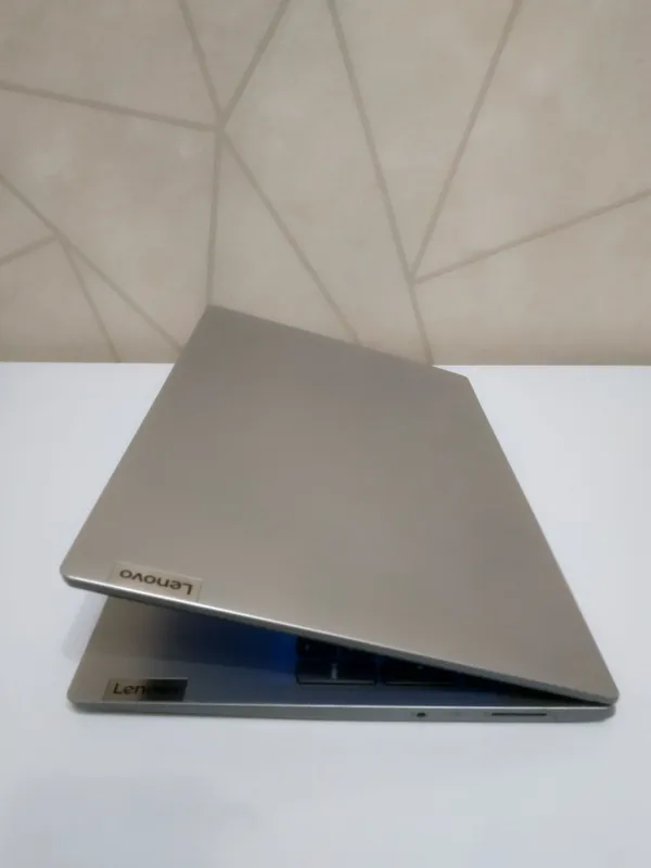 Lenovo IdeaPad 3 (SSD + 931GB HDD) ноутбук — фото 2