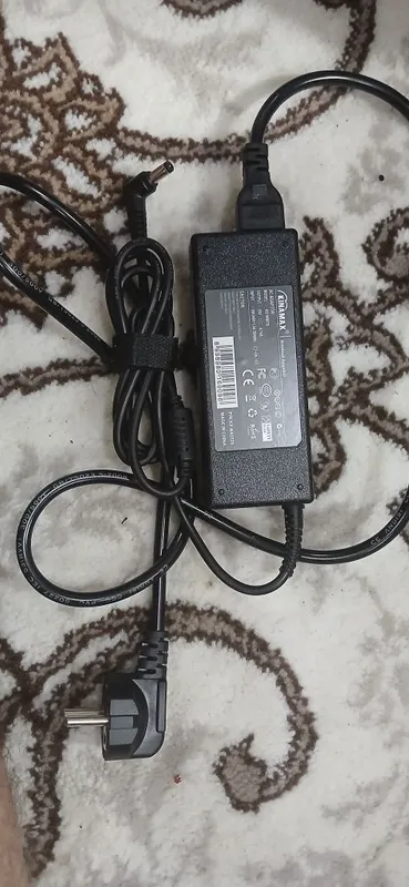 Ноутбоок зарйадлаш кабели