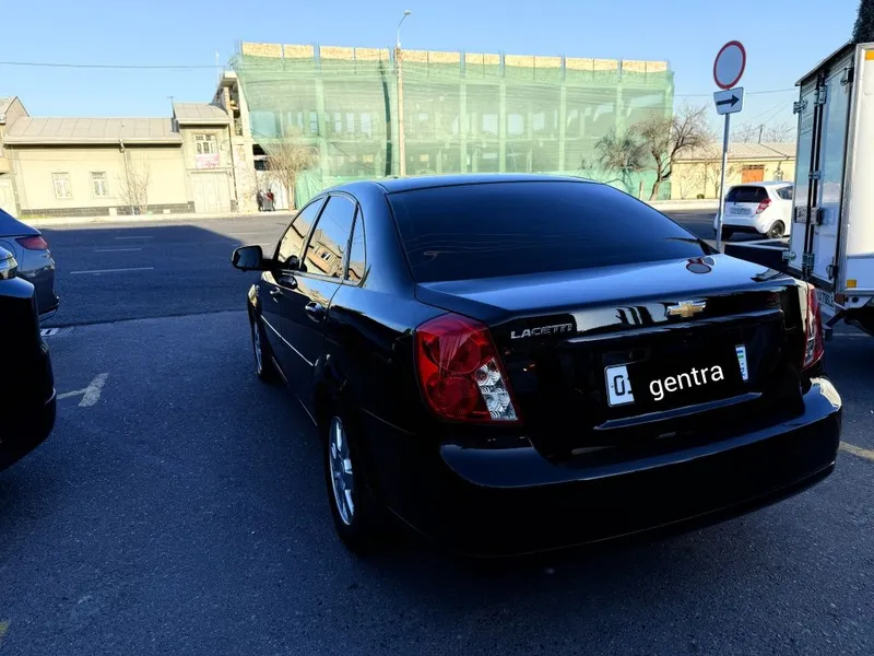 Chevrolet Gentra состояние идеал. — фото 1
