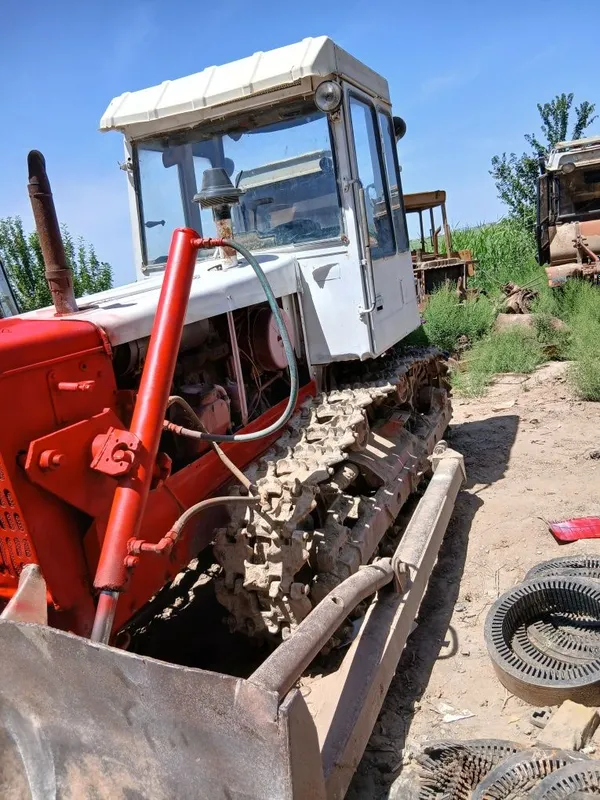 Buldozer 2005 yil 2