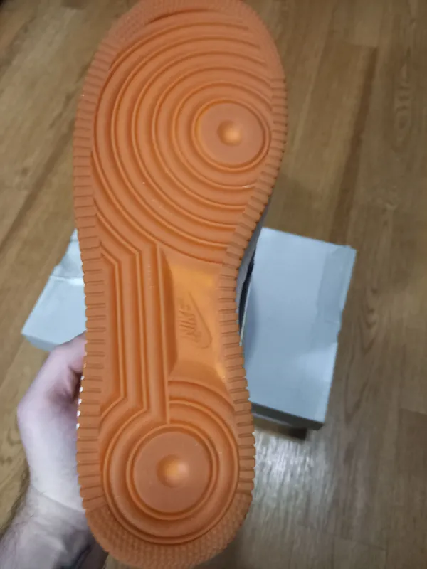 original Nike Airforce krossovkalari 4 original Nike Airforce krossovkalari 4