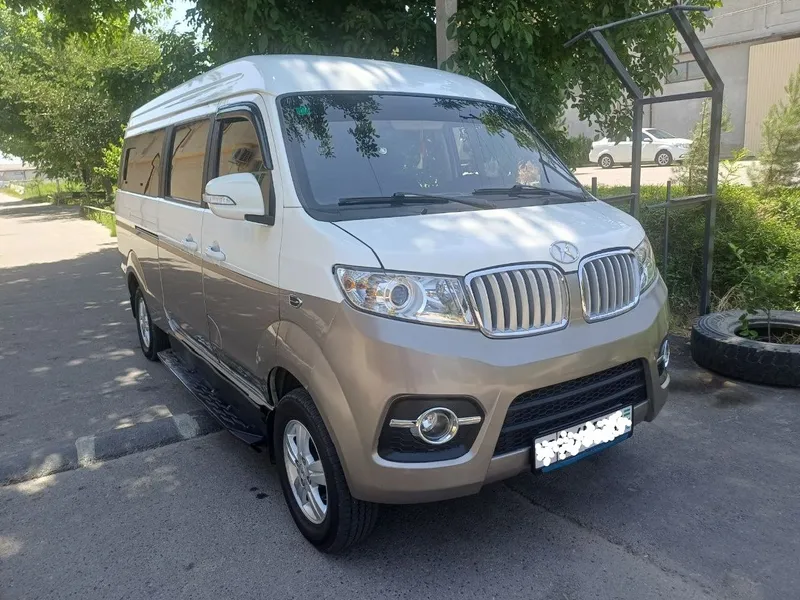 Микроавтобус ShINERAY X 30L 1 Микроавтобус ShINERAY X 30L 1