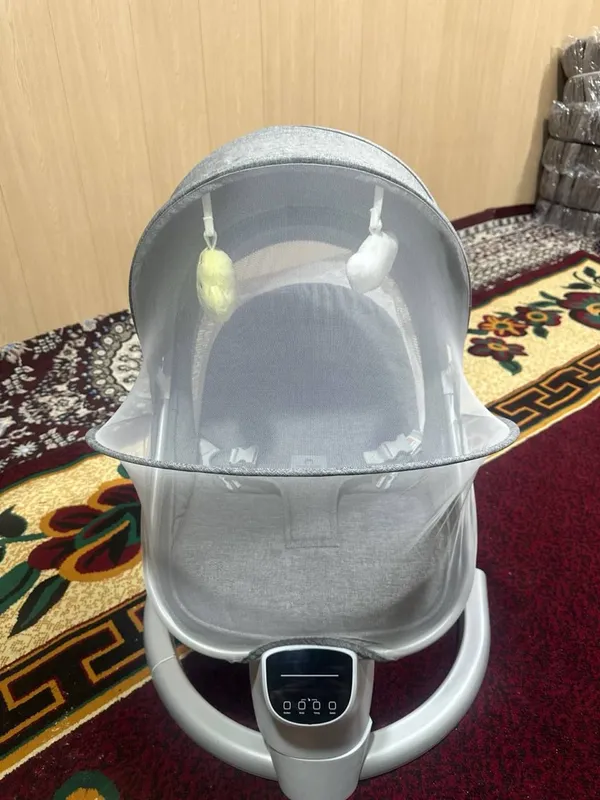 Люлька, состояние как новое, играет музыку 3 Люлька, состояние как новое, играет музыку 3