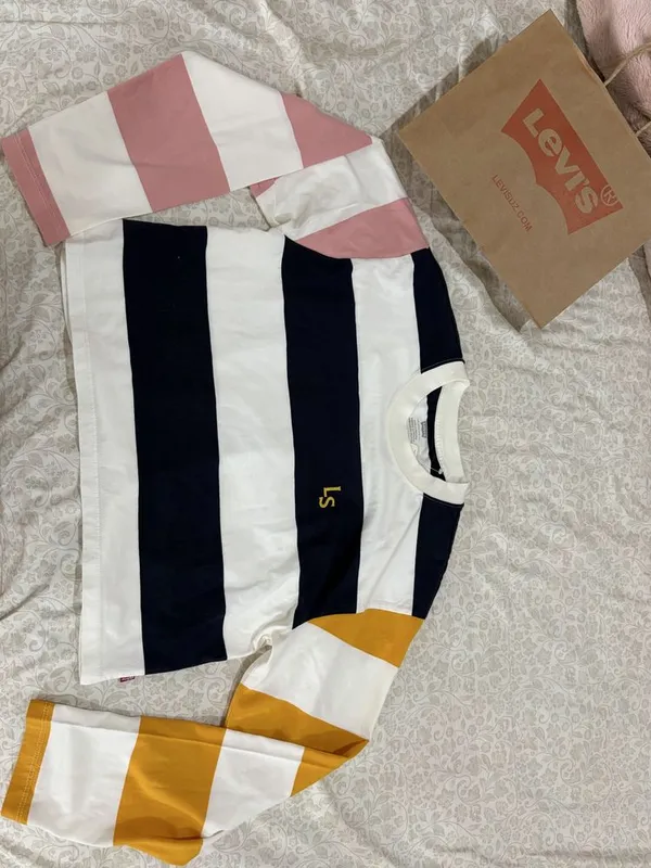 Лонгслив женский Levi’s 1 Лонгслив женский Levi’s 1