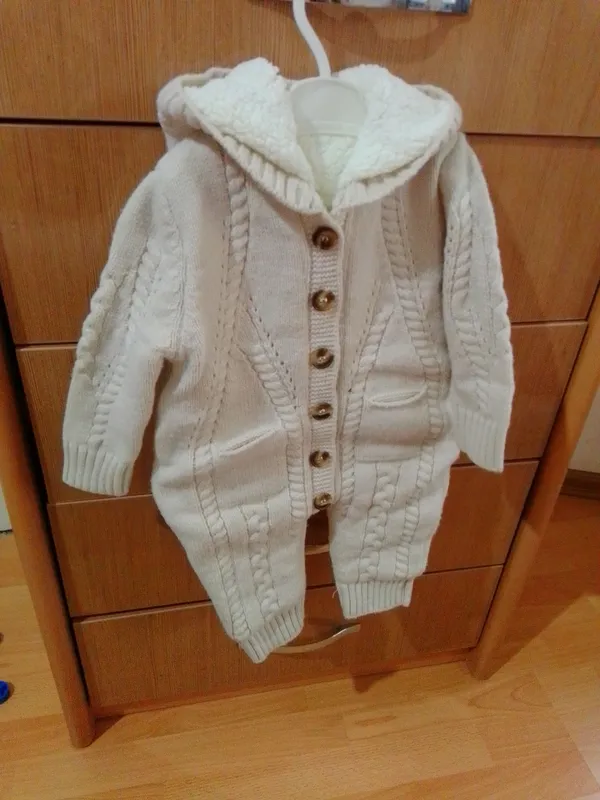 Детский зимний комбинезон продаётся 2