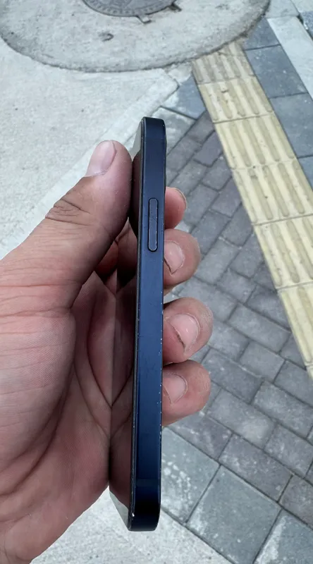 iPhone 12 mini 2 iPhone 12 mini 2