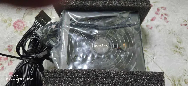 Продается блоки питания фирмы Huntkey 650W 400W Xtech 550W — фото 1