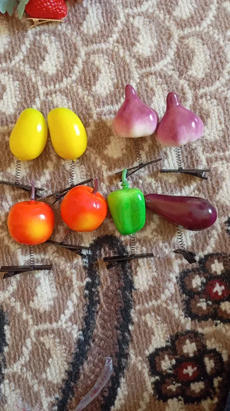 Aksessuarlar, qizlar uchun soch qisqichlari 1 Aksessuarlar, qizlar uchun soch qisqichlari 1