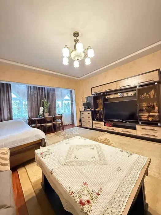 Продажа 3-комнатной квартиры — фото 1