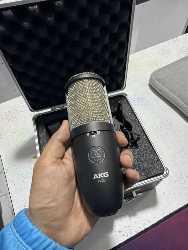 Студейный микрофон AKG P420 — фото 2