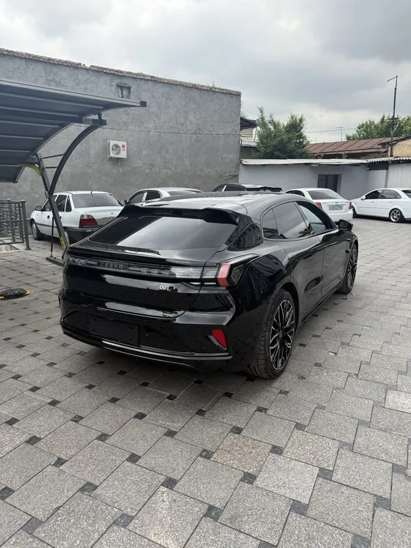 Zeekr 001 You Z Sport 2025 restyle — фото 4