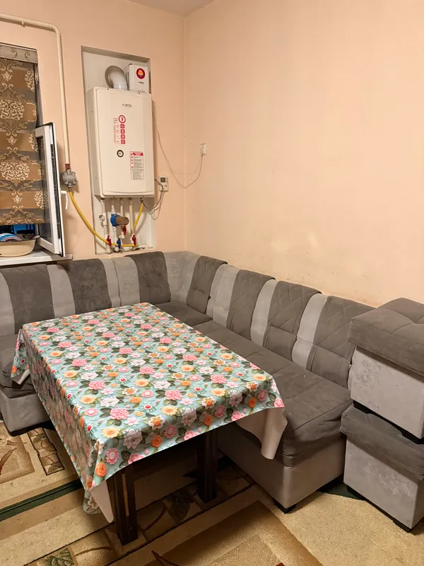 Oshxona uchun ugalok mebel sotiladi 1
