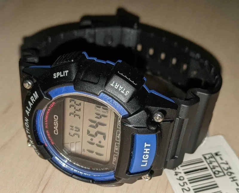 Часы Casio. 2 шт. Вибросигнал. Шагомер. — фото 1