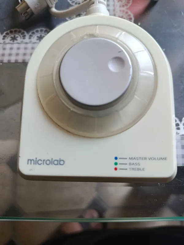 Продается новый пульт от сабвуфер Microlab 1 Продается новый пульт от сабвуфер Microlab 1