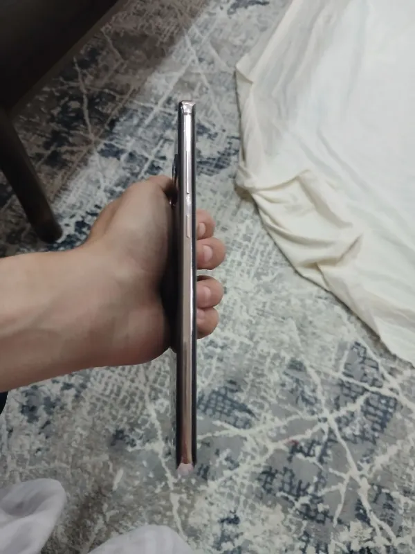samsung S10+ 3 samsung S10+ 3