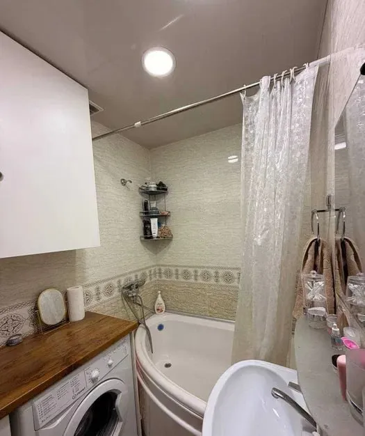 33 m² 1 xonali kvartira sotiladi · ID 6896 7 33 m² 1 xonali kvartira sotiladi · ID 6896 7