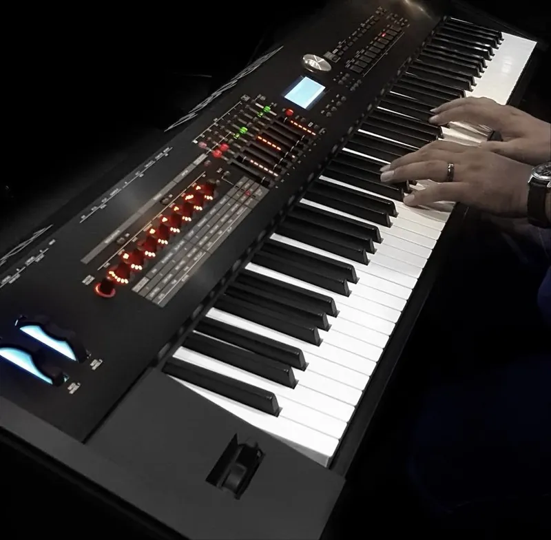 Roland RD-2000 сценическое электропиано 3 Roland RD-2000 сценическое электропиано 3