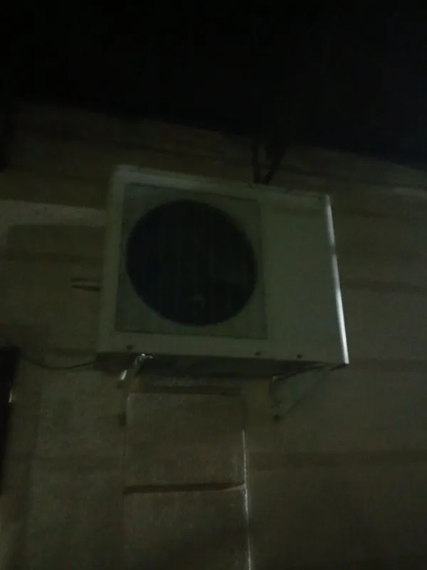 Konditsiyoner Hundai 24 talik rabochiy
