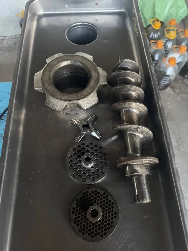 BOSFOR 220ga ishlaydigan turetskiy myasorubka. Турецкий мясорубка 3 BOSFOR 220ga ishlaydigan turetskiy myasorubka. Турецкий мясорубка 3