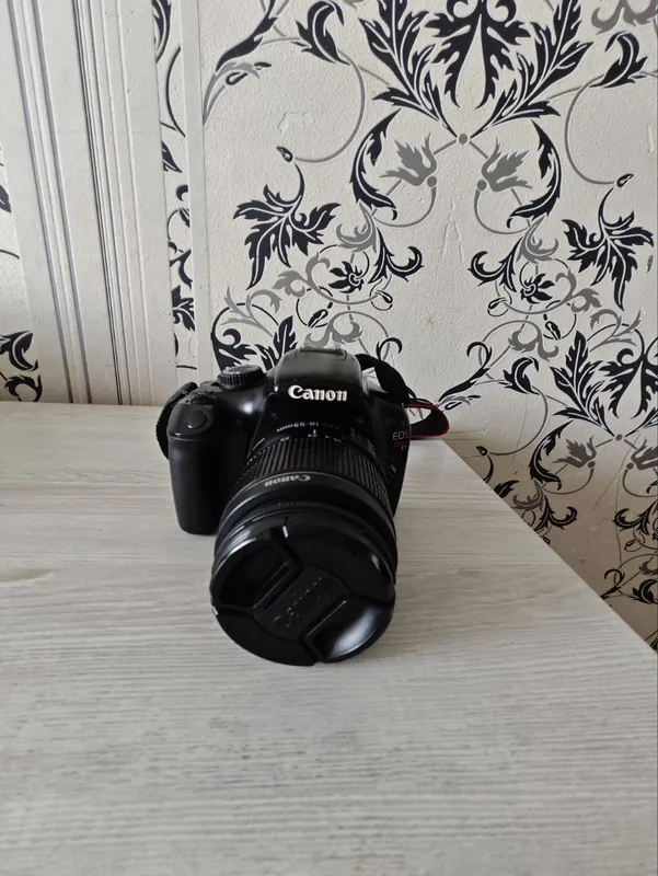 Продам фото аппарат Canon EOS Rebel T3i с объективом — фото 2