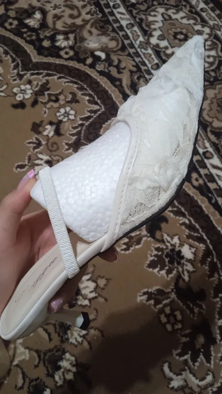 Ayollar tuflisi 1