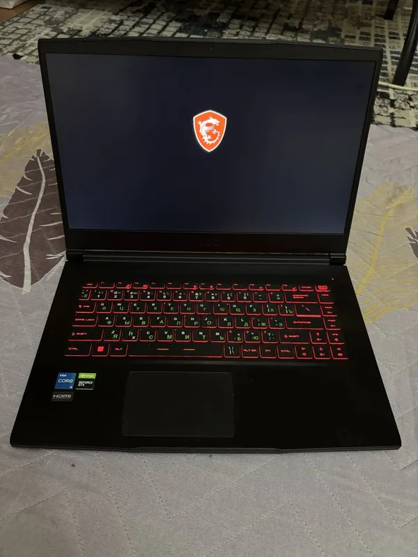 MSI noutbuk 8/512