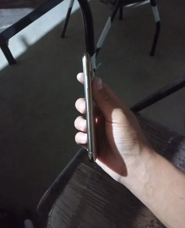 iPhone XS, состояние среднее 3 iPhone XS, состояние среднее 3
