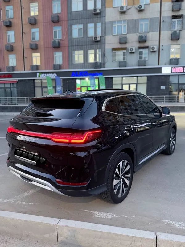 BYD chimpiyon xolati zor 5 BYD chimpiyon xolati zor 5