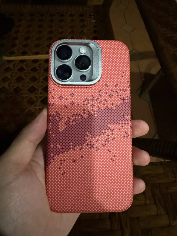 iPhone 15 pro Max 4
